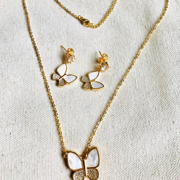 Butterfly Jewelry Set - Picture 2 of 2